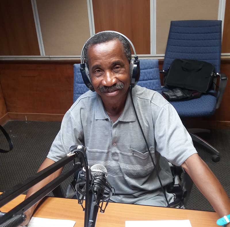 Musicales Habana, es un programa que se origina en los estudios de Radio Cadena Habana