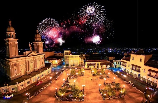 santiago-de-cuba-fuegos-artificiales