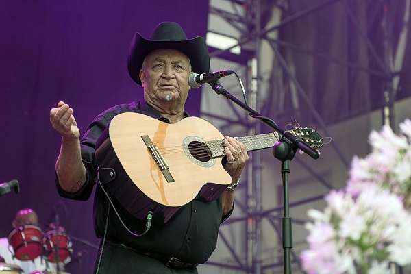 El músico cubano Eliades Ochoa, premio La Mar de Músicas de Cartagena 2024