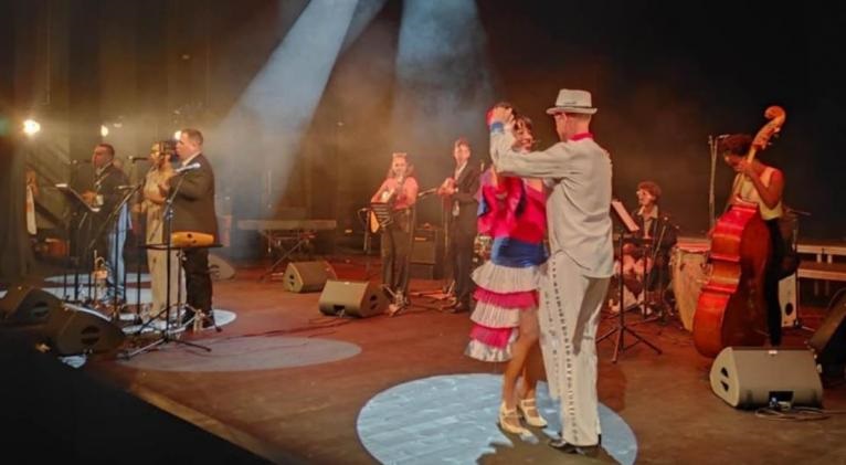 Músicos cubanos Paris