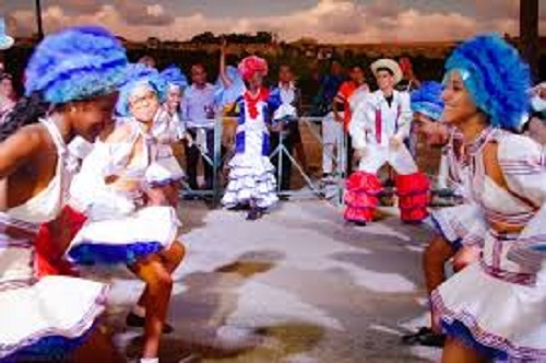 Los Cubanitos