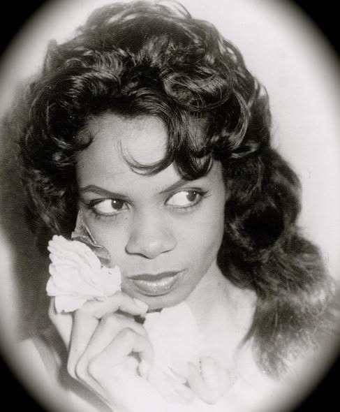 María Teresa Tolón, la soprano que hizo vibrar el cabaré habanero