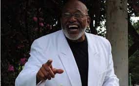 Lázaro Valdés: tejedor de sones y sueños al piano