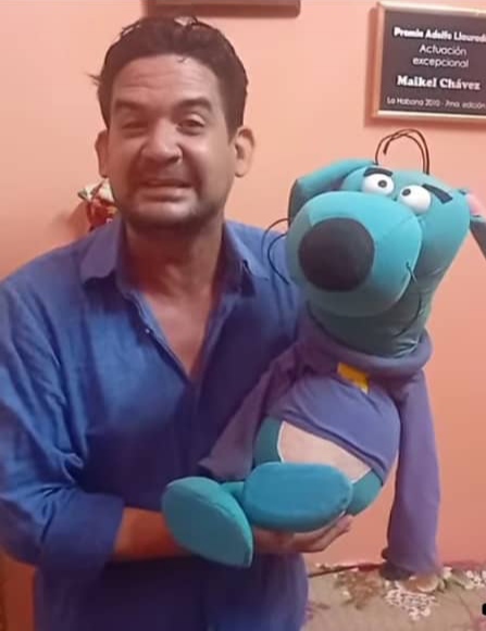 Abril florece en el universo de Federico