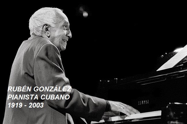 Rubén González
