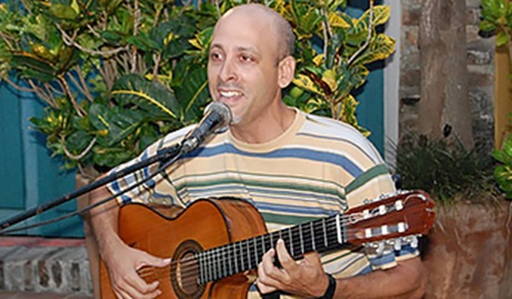 Leonardo García, voz que nace del camino