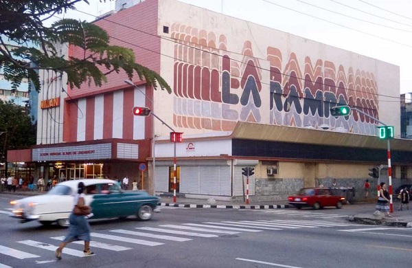Música y animación cubanas llenan de magia el Cine La Rampa