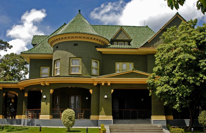 casa_tejas_verdes